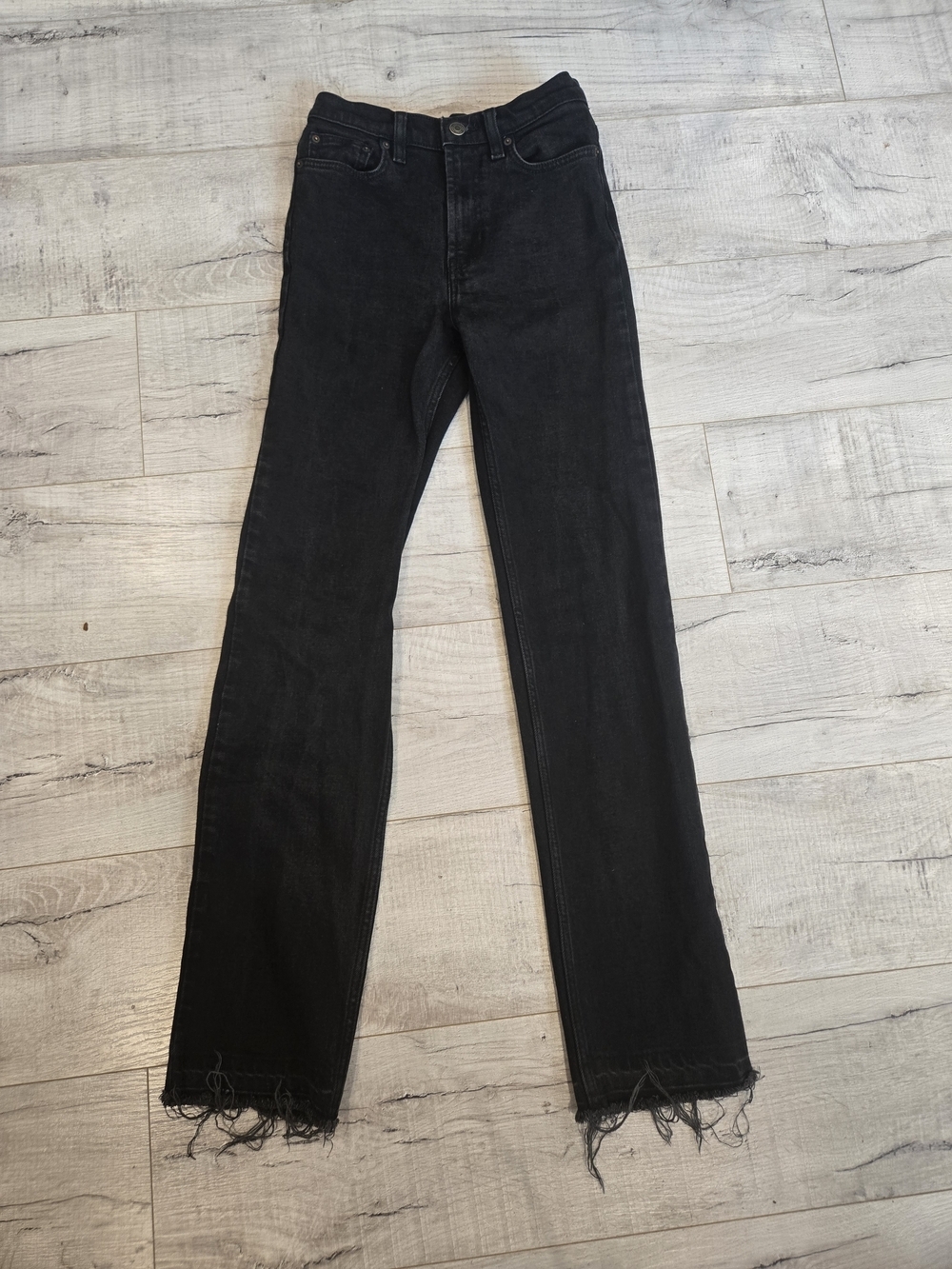 Zara Black Straight-Leg High-Rise Jeans with Frayed Hem